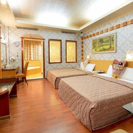 Holland Village Motel Тайнан Екстериор снимка